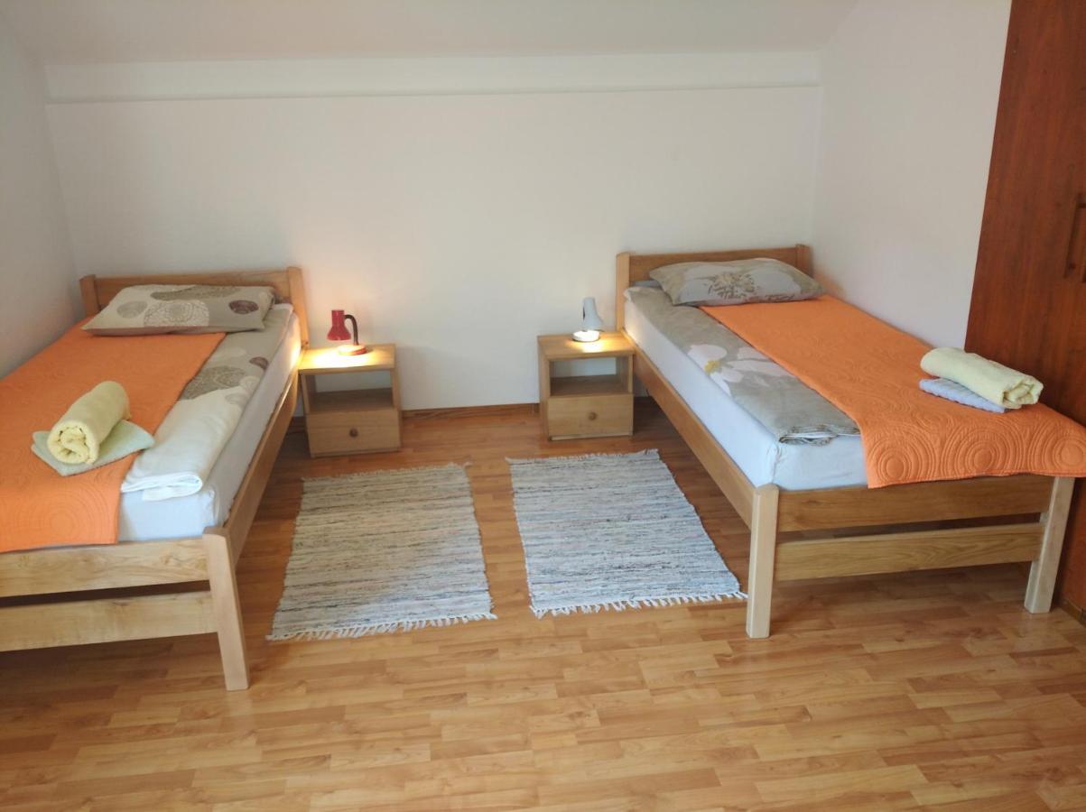 Rooms "Nada Zunic" Knin Bagian luar foto